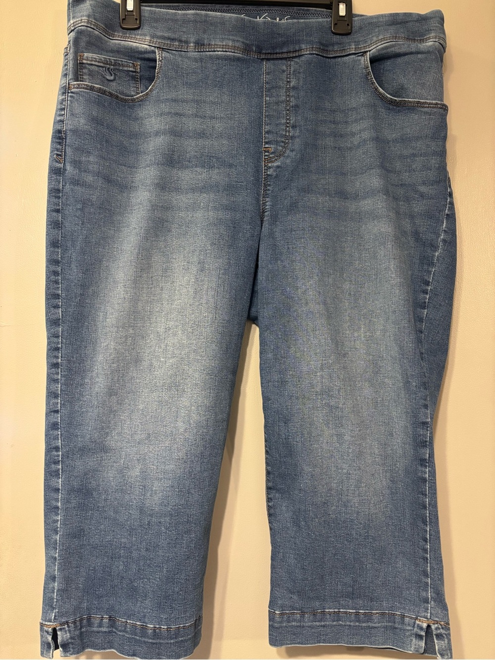 Gloria Vanderbilt Light Blue Relaxed Stretch Jeans Capri